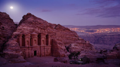 وزير السياحة: الأردن وجهة مثالية للمسافرين على مدار العام