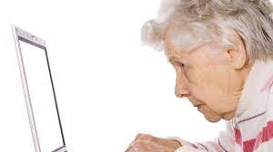 بشروط .. استخدام الانترنت لكبار السن يقلل خطورة الإصابة بالخرف